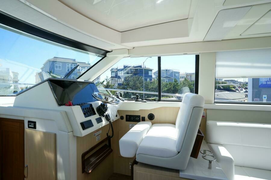 38ft Regal Yacht For Sale