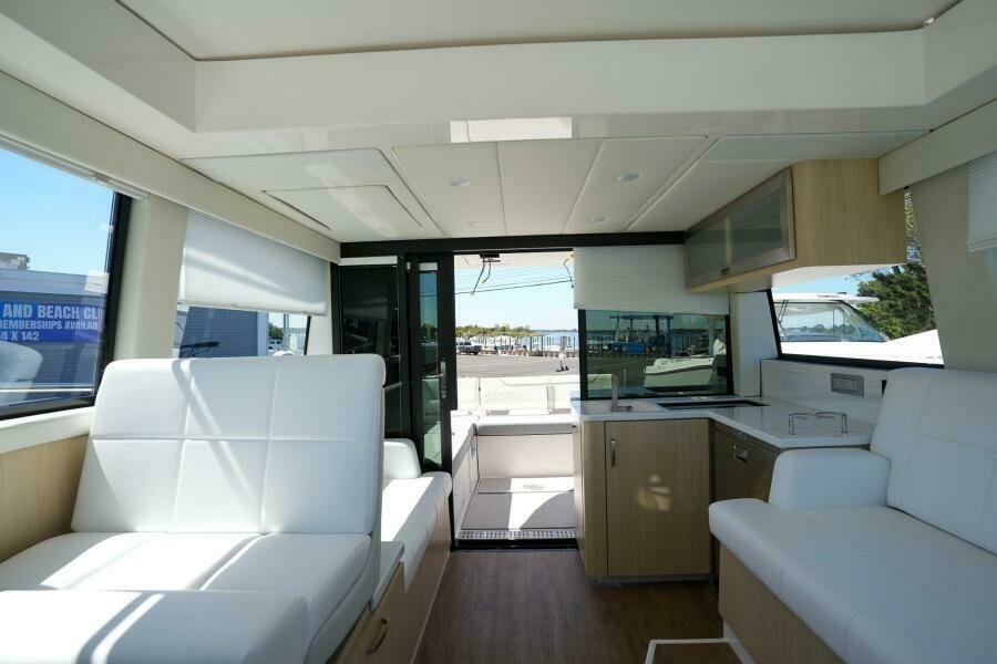 38ft Regal Yacht For Sale