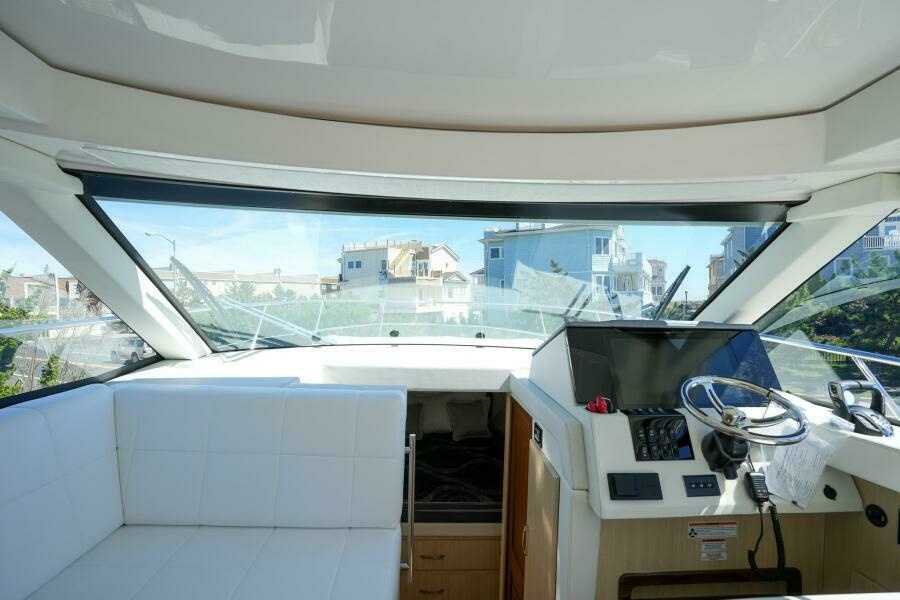 38ft Regal Yacht For Sale