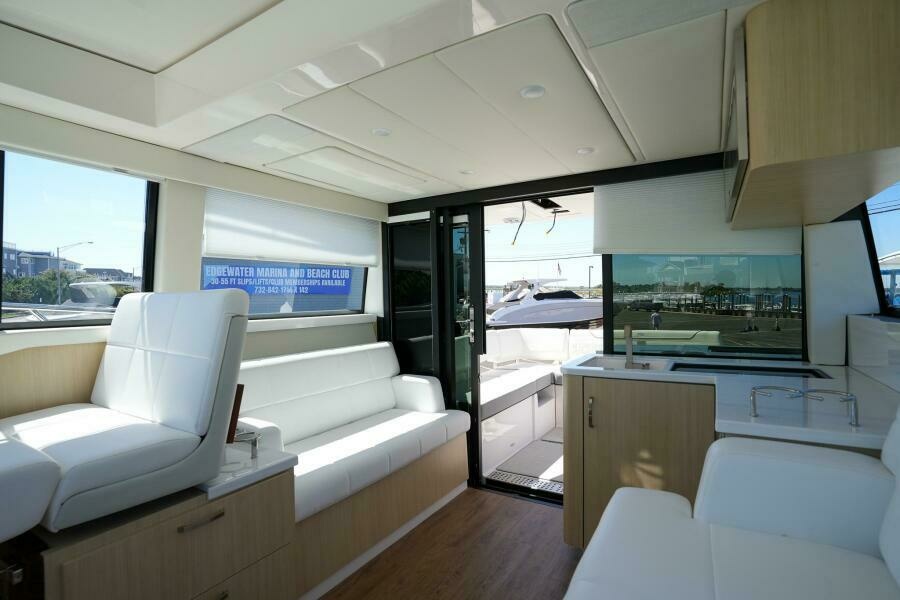 38ft Regal Yacht For Sale