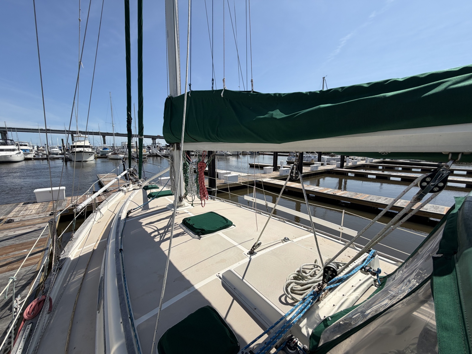 1986 Island Packet 38