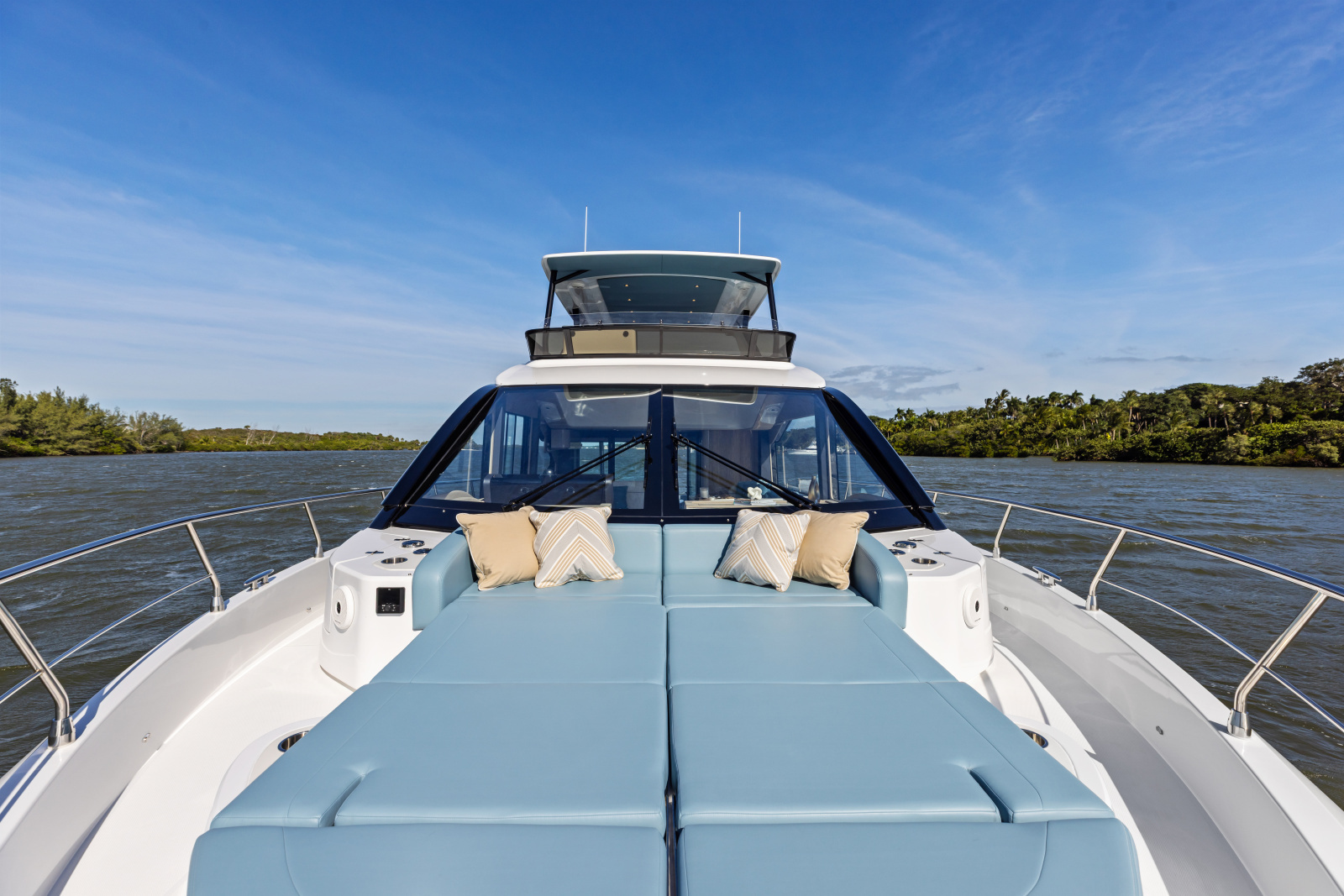 50ft Cruisers Yachts Yacht For Sale