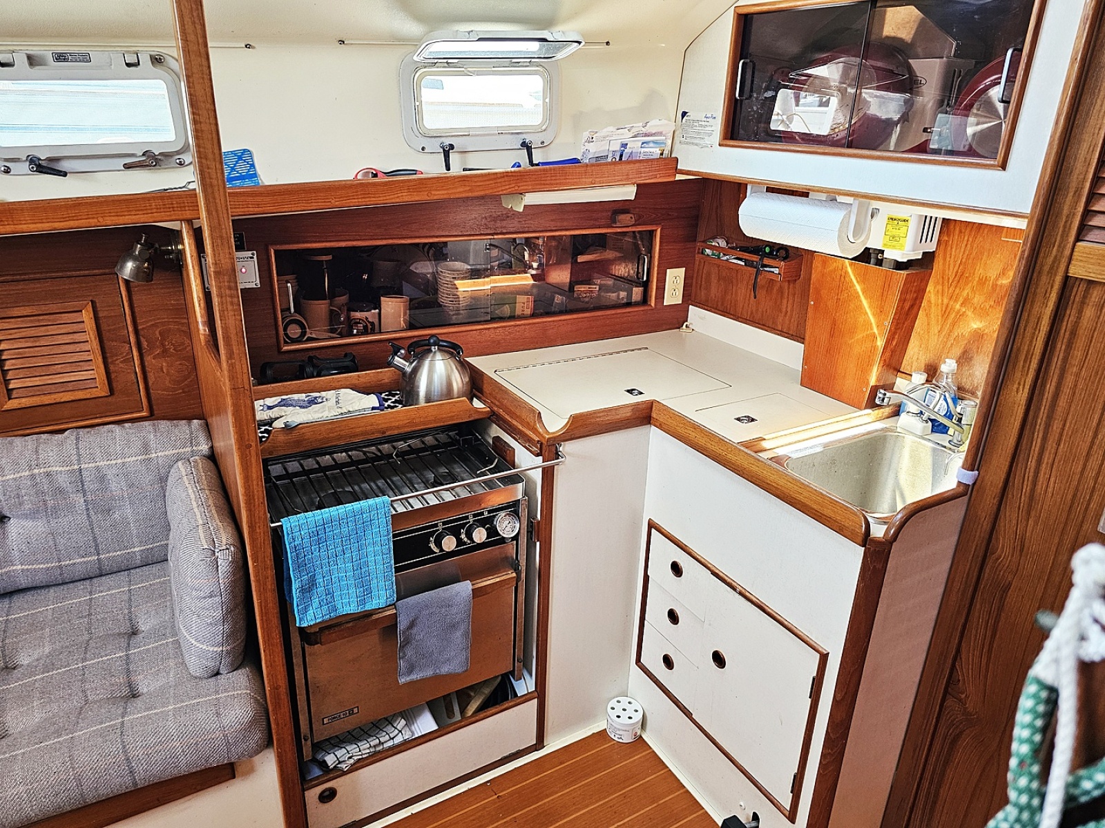 1990 Nonsuch 30 Ultra