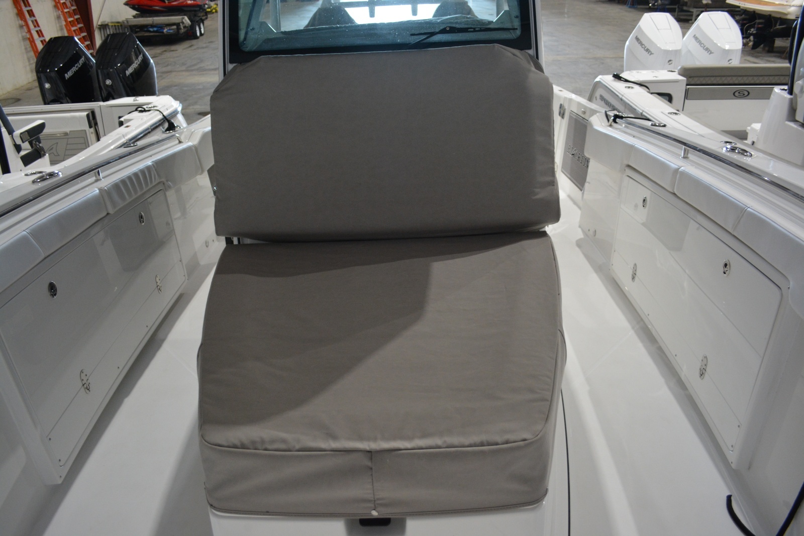2023 Blackfin 332 CC