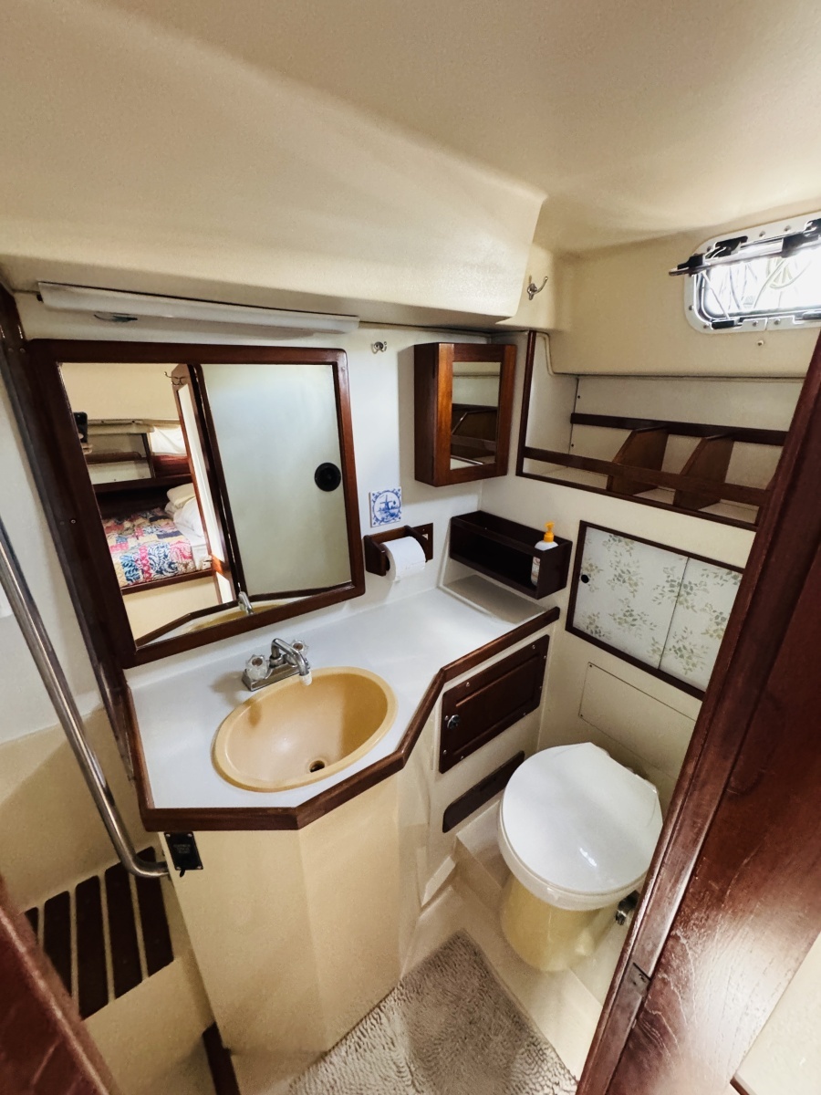 Music II 41ft Catalina Morgan Yacht For Sale