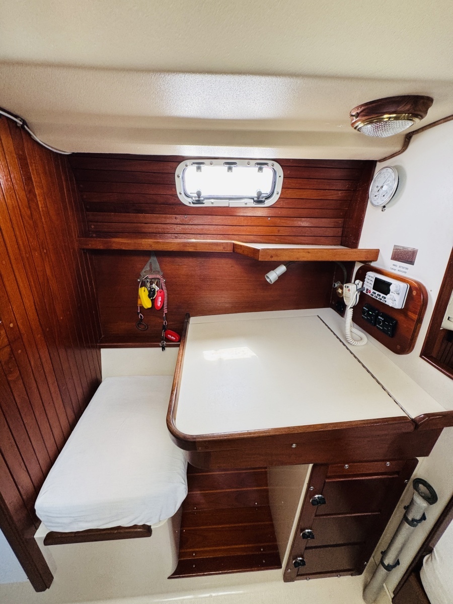 Music II 41ft Catalina Morgan Yacht For Sale