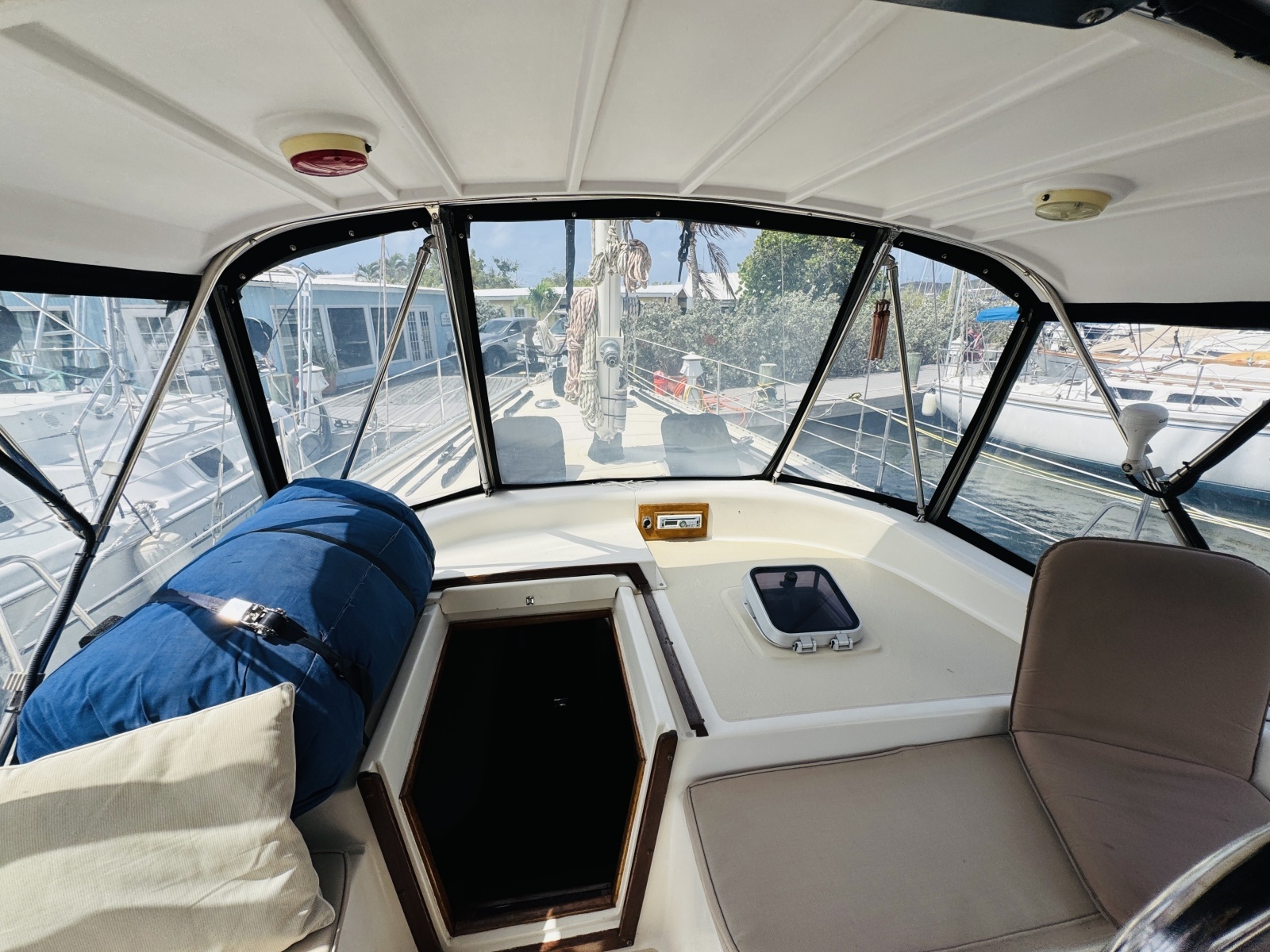 Music II 41ft Catalina Morgan Yacht For Sale