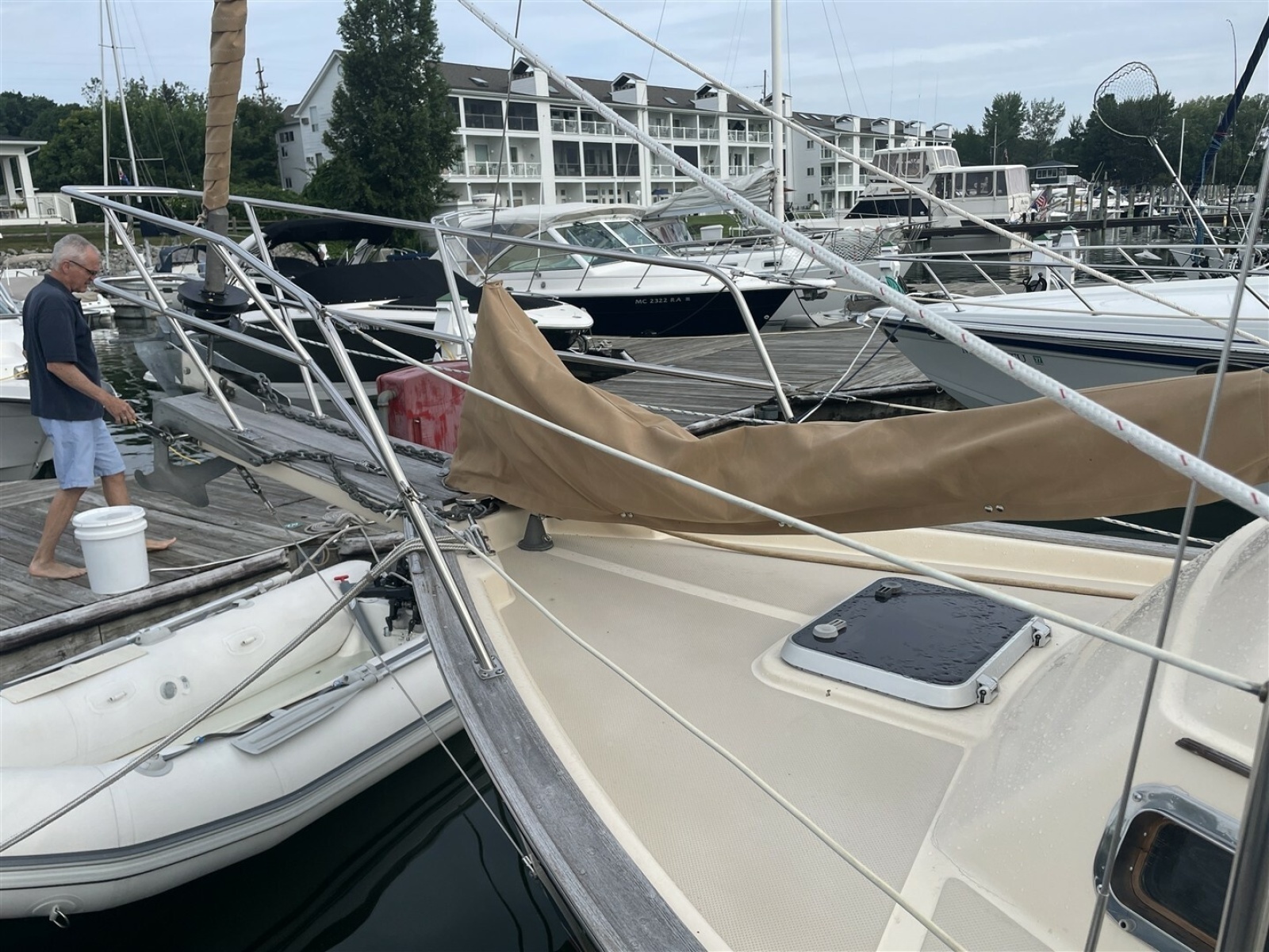 1989 Island Packet IP 27