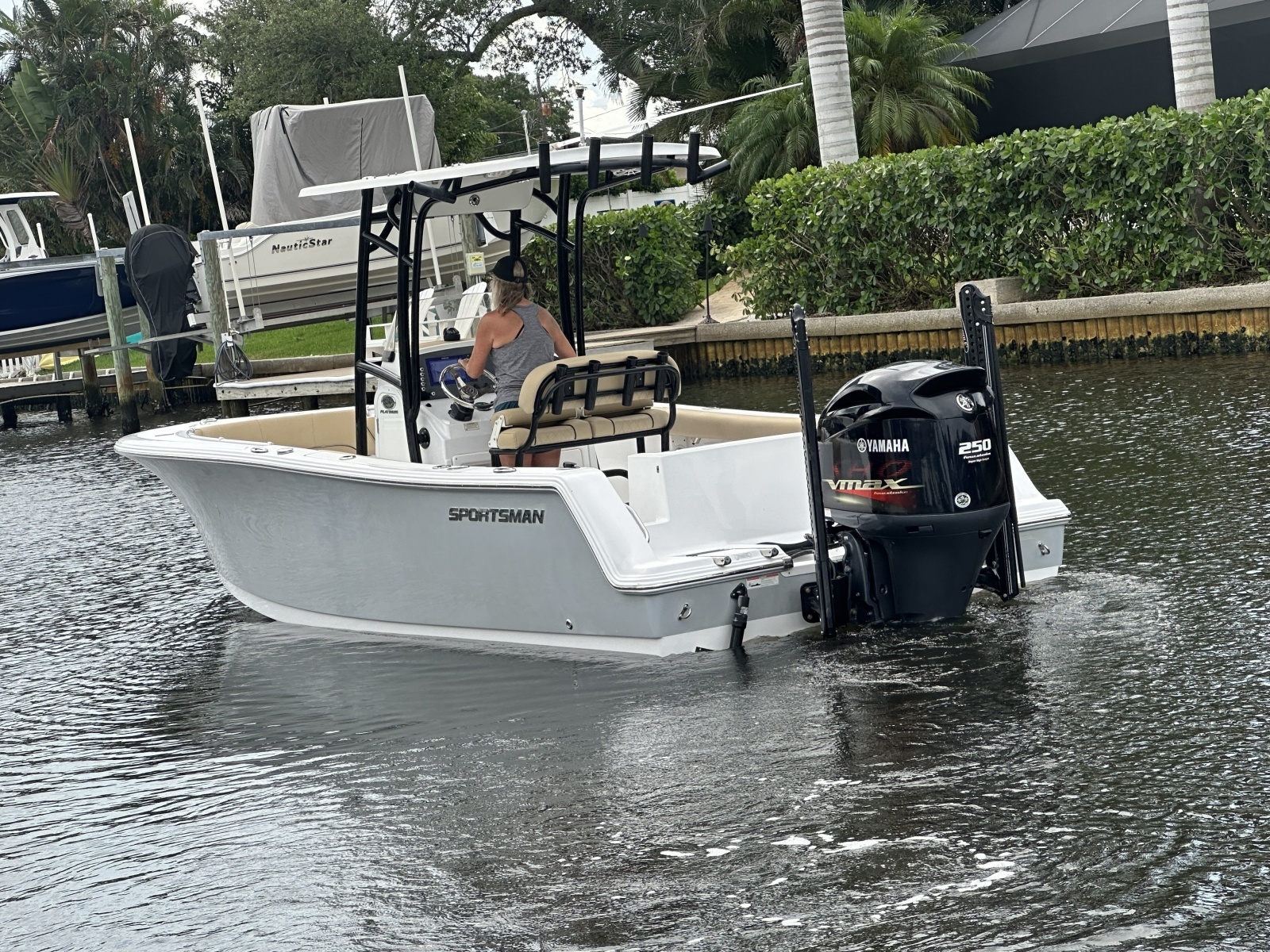 2018 Sportsman 232 Open