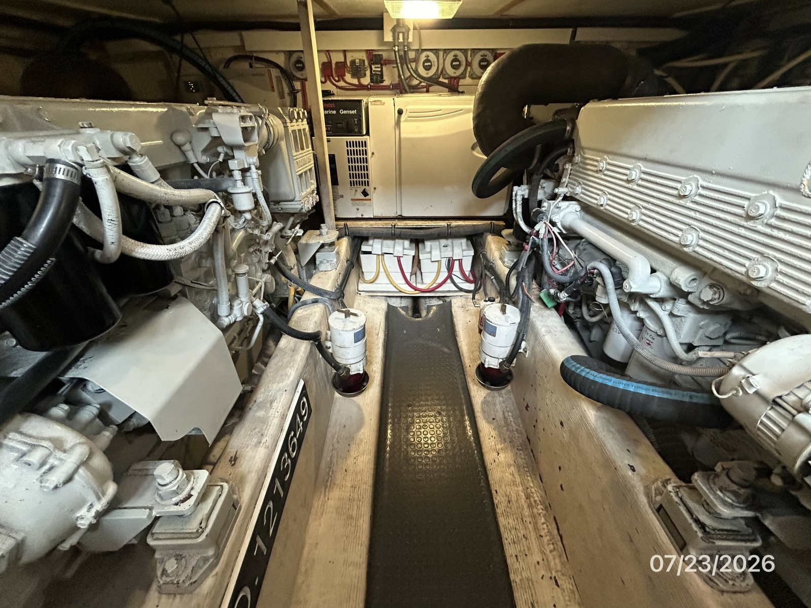 42' Sabre engine room aft