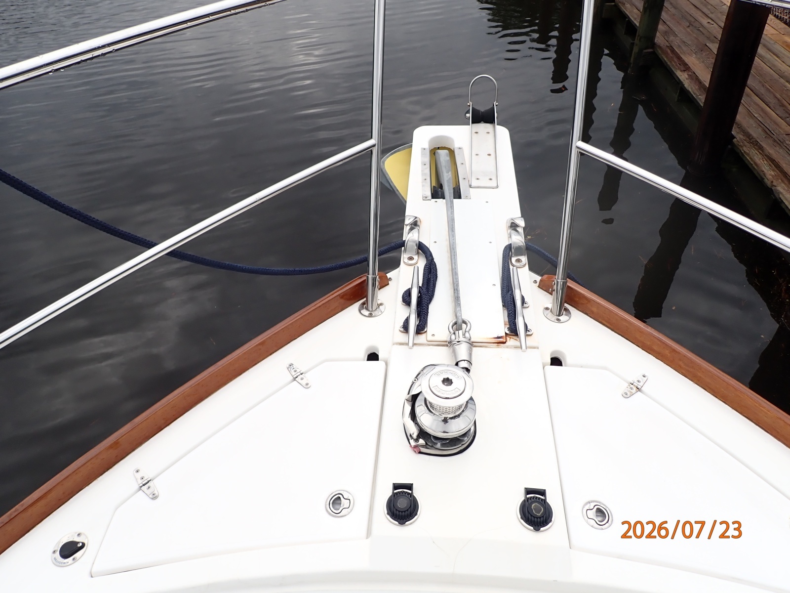 42' Sabre anchor windlass2