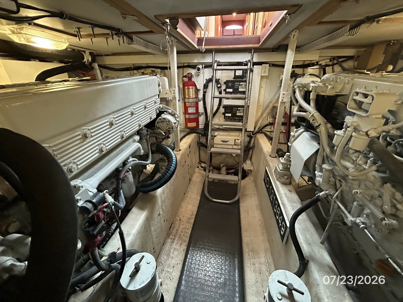 42' Sabre engine room forward