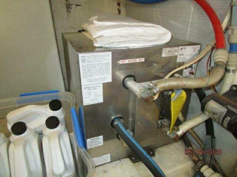42' Sabre water heater