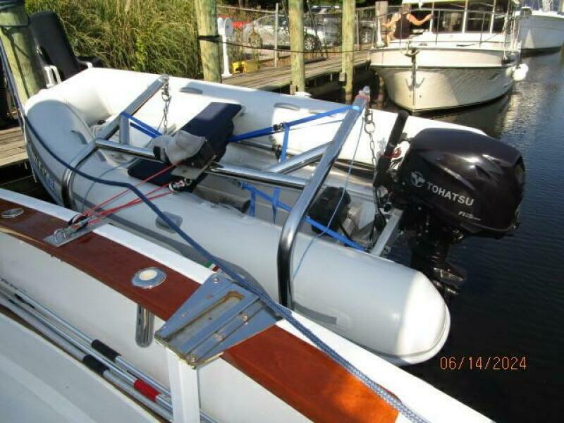 42' Sabre tender2
