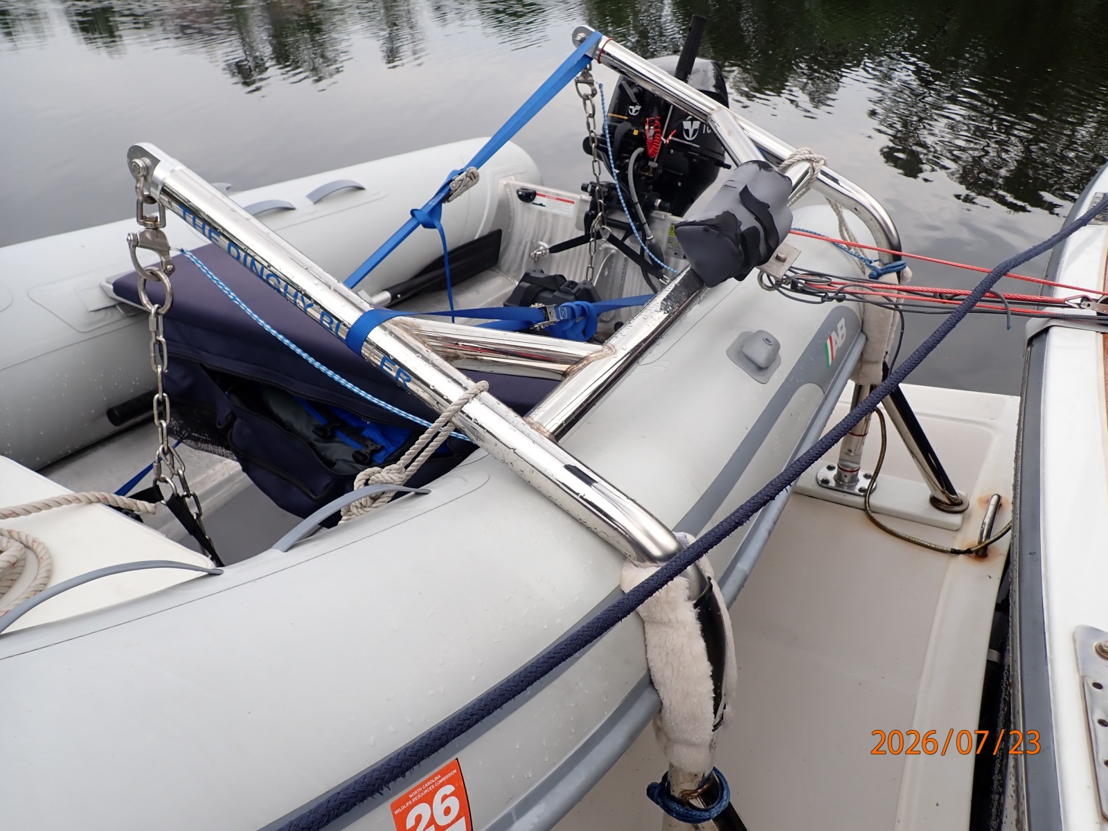 42' Sabre tender davits
