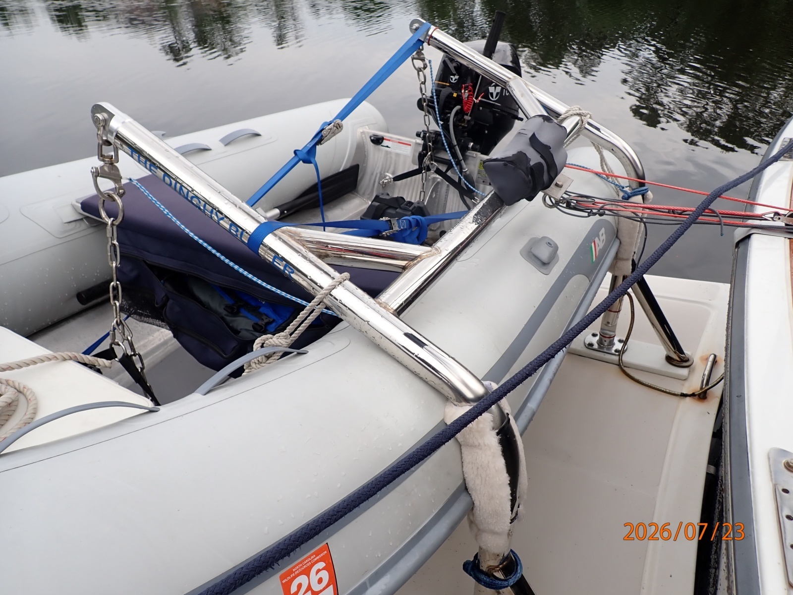 42' Sabre tender davits