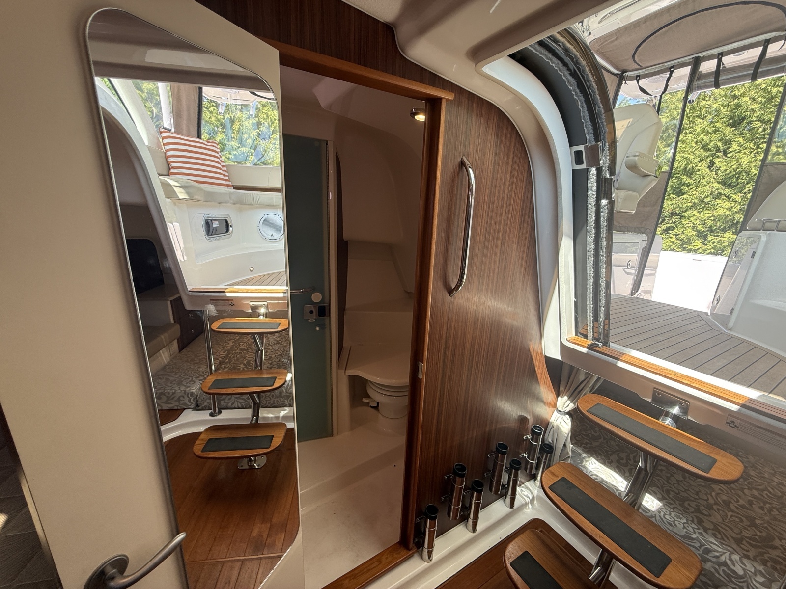 2016 Pursuit 345 OS