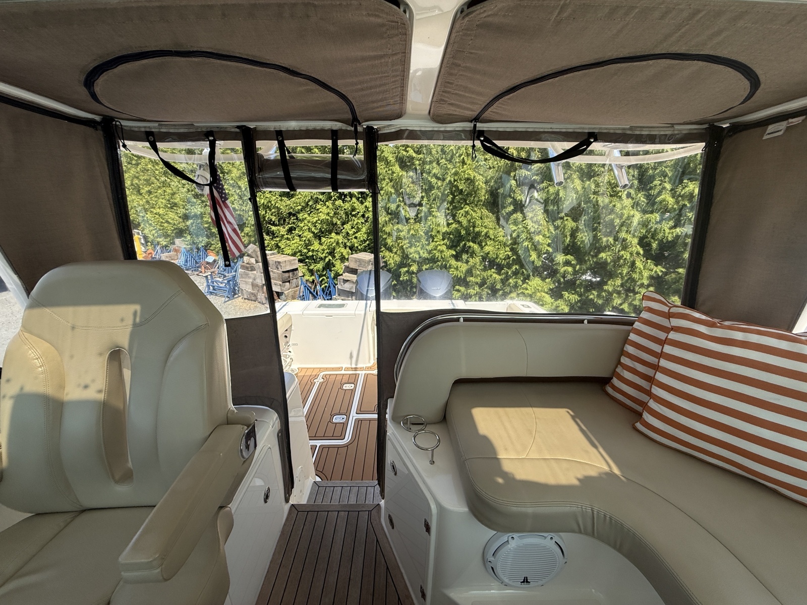 2016 Pursuit 345 OS