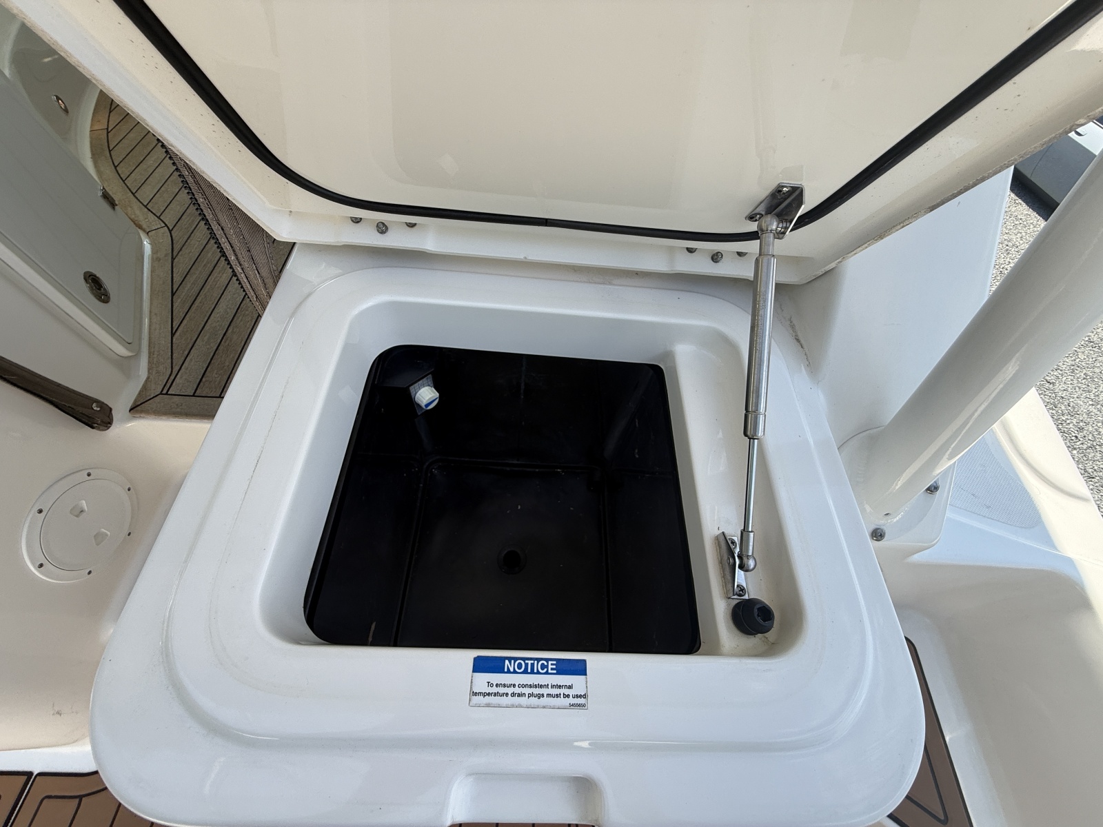 2016 Pursuit 345 OS