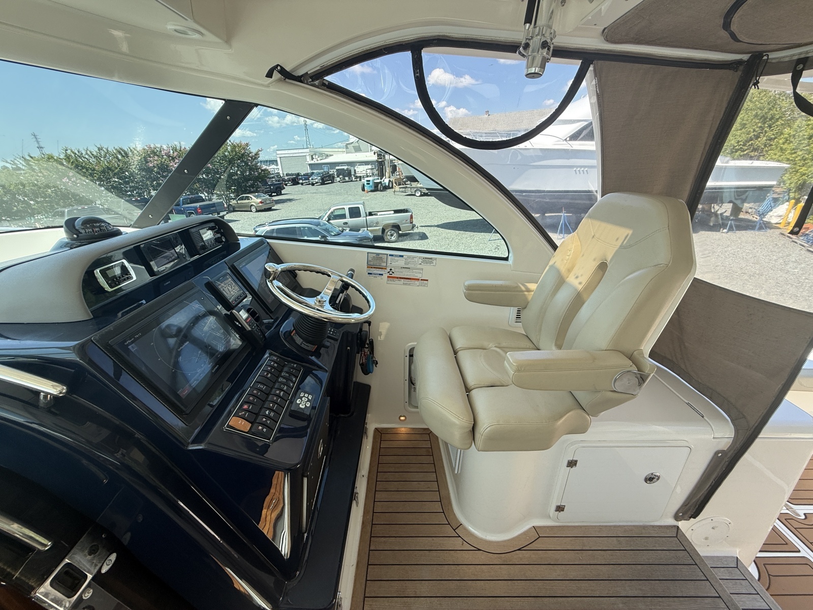 2016 Pursuit 345 OS
