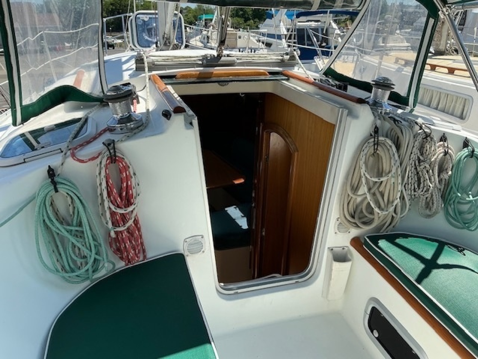 Destiny 32ft Beneteau Yacht For Sale