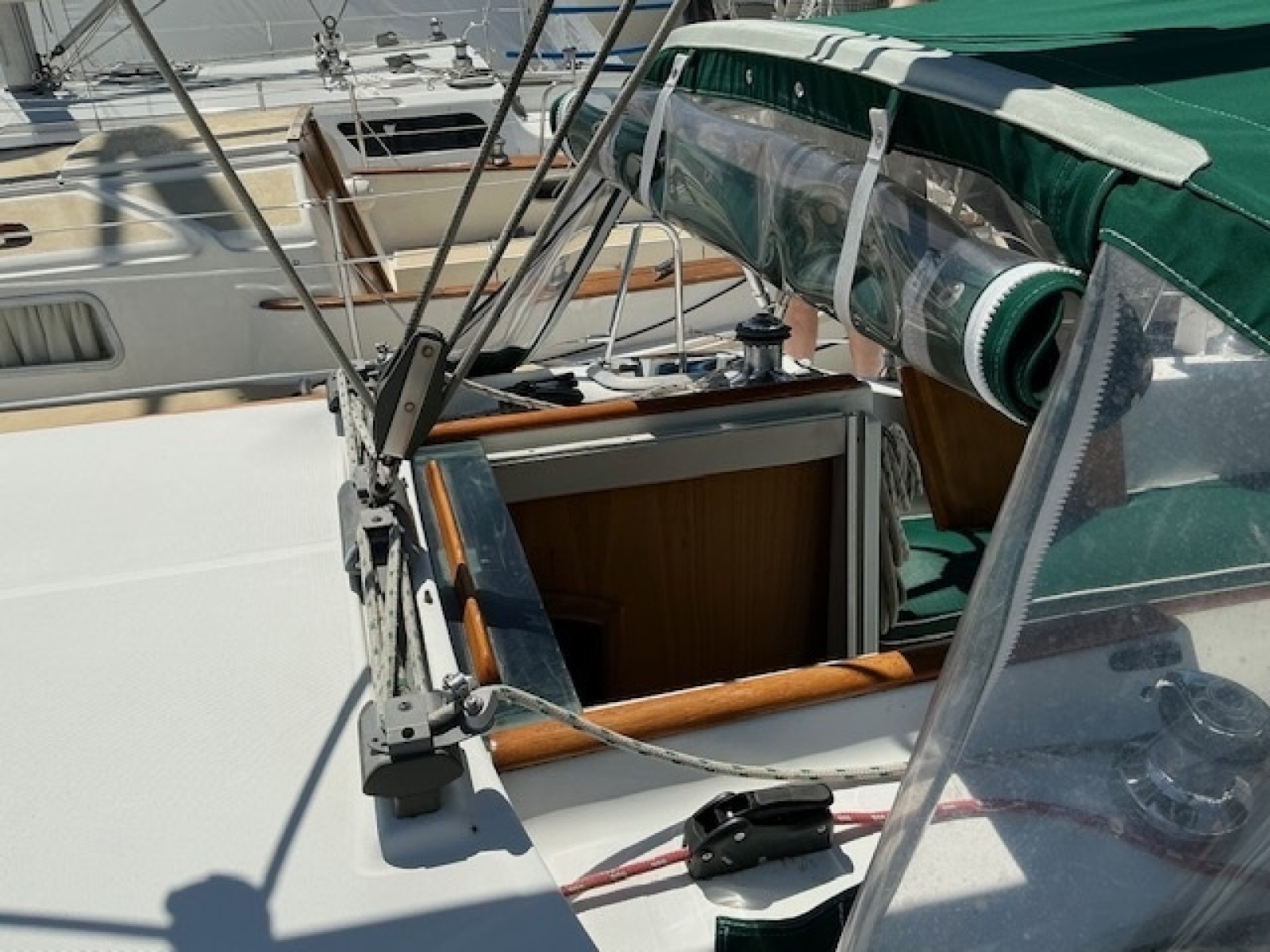 Destiny 32ft Beneteau Yacht For Sale