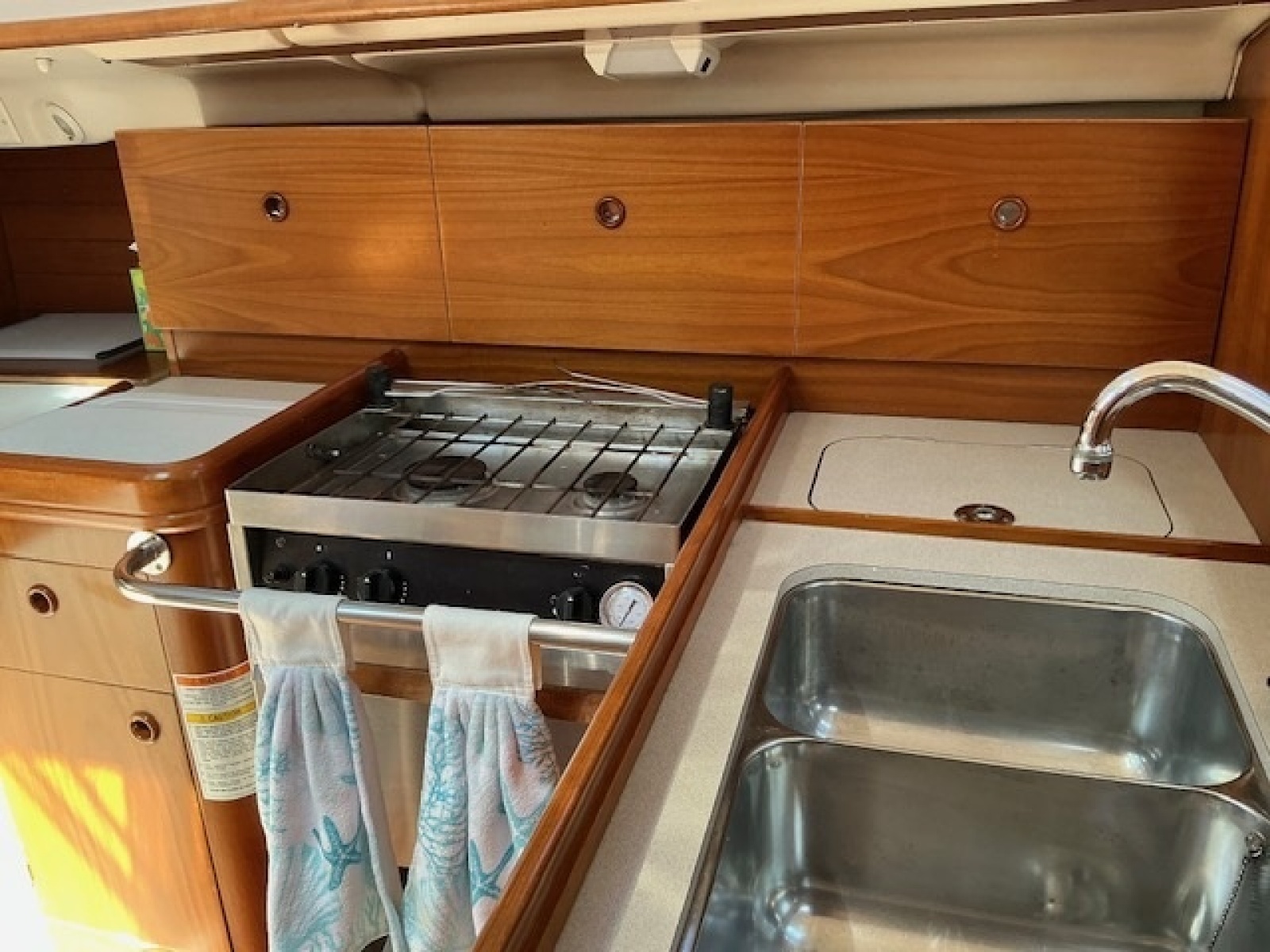 Destiny 32ft Beneteau Yacht For Sale