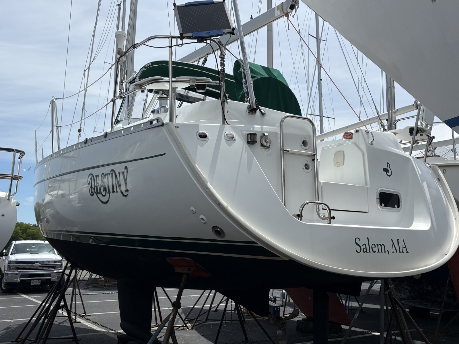 Destiny 32ft Beneteau Yacht For Sale