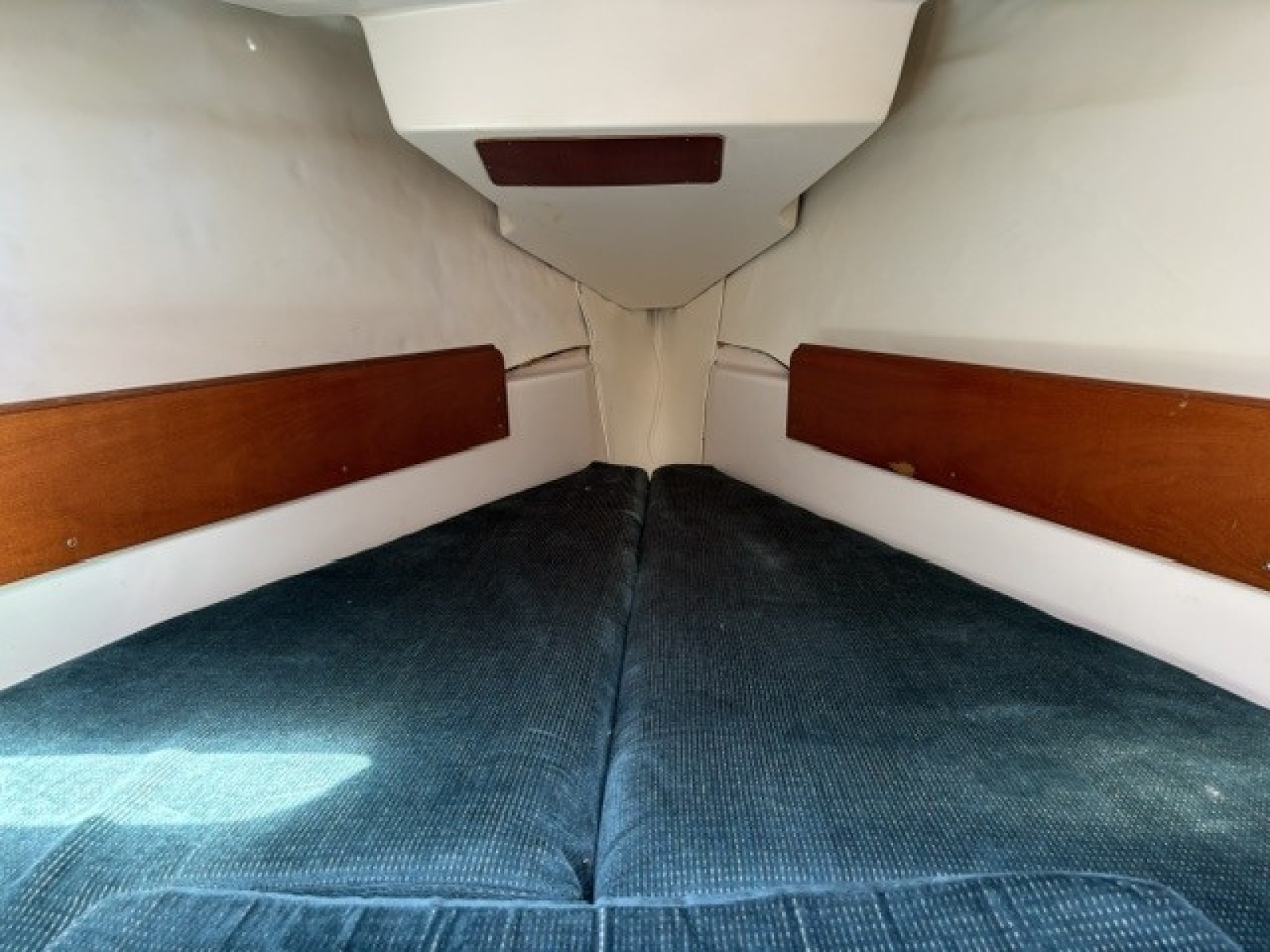 Destiny 32ft Beneteau Yacht For Sale