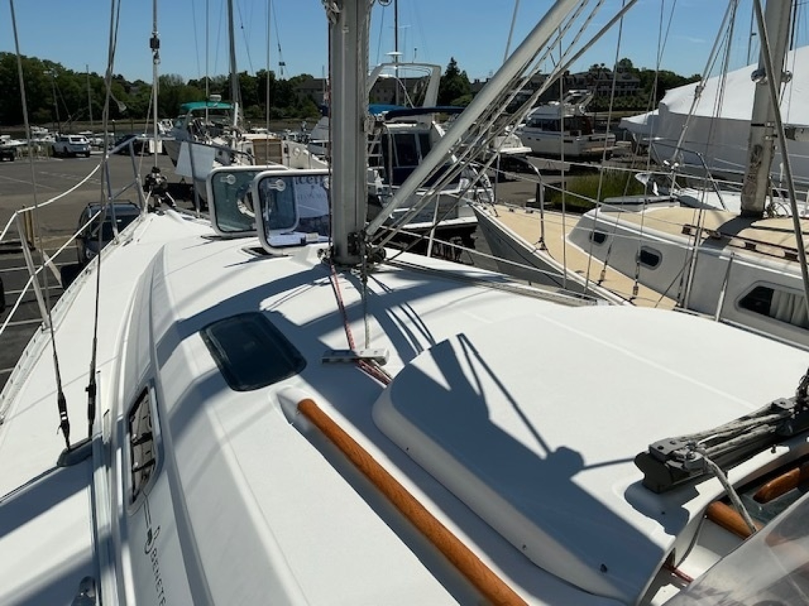 Destiny 32ft Beneteau Yacht For Sale
