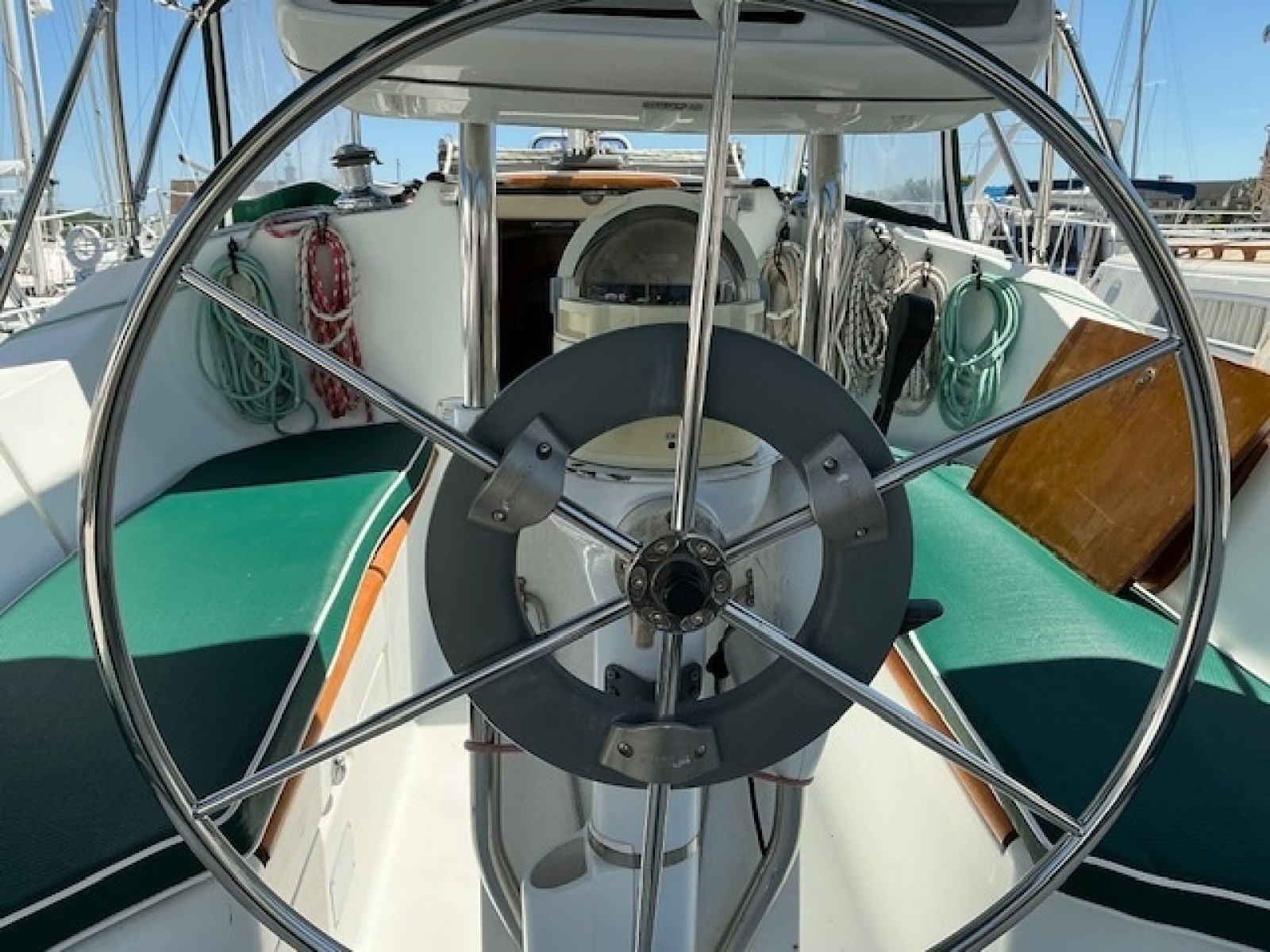 Destiny 32ft Beneteau Yacht For Sale