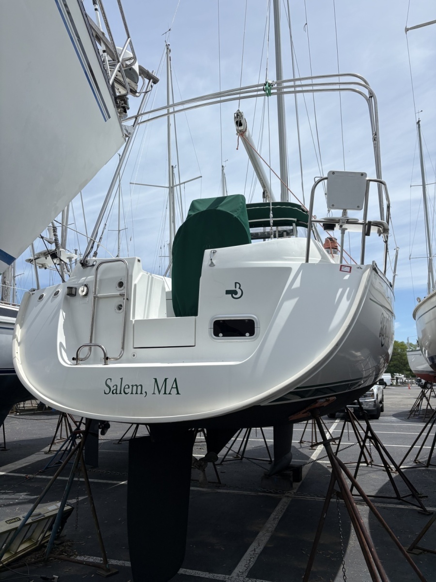 Destiny 32ft Beneteau Yacht For Sale