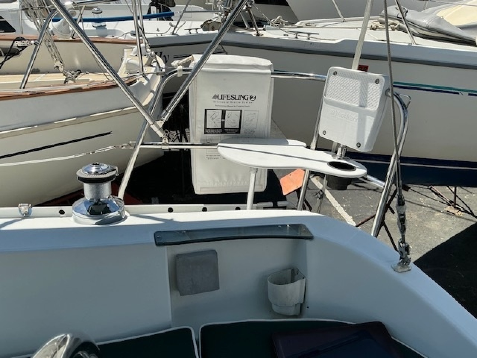 Destiny 32ft Beneteau Yacht For Sale