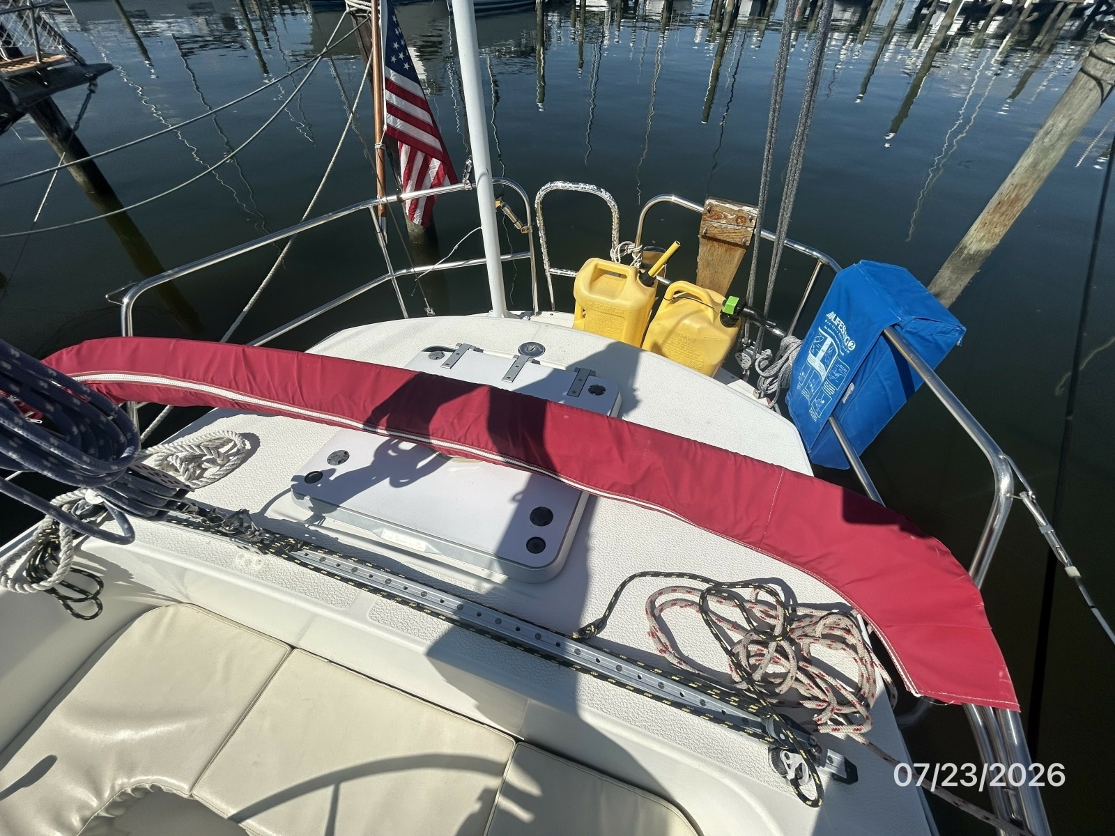 35' Scanmar aftdeck2