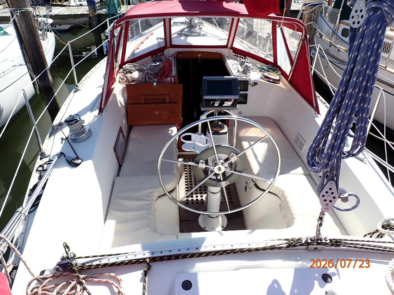35' Scanmar cockpit forward