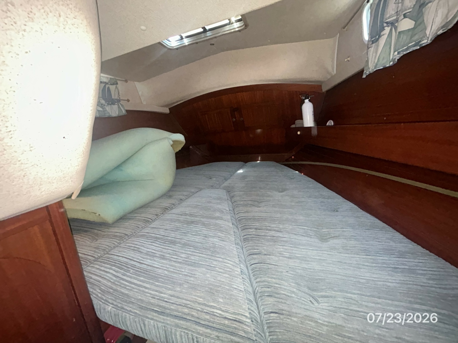 35' Scanmar aft stateroom