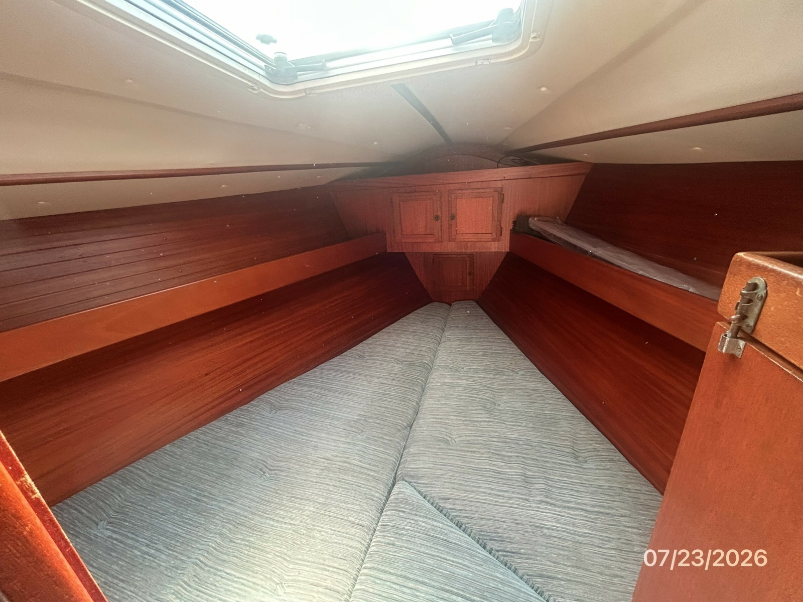 35' Scanmar forward stateroom