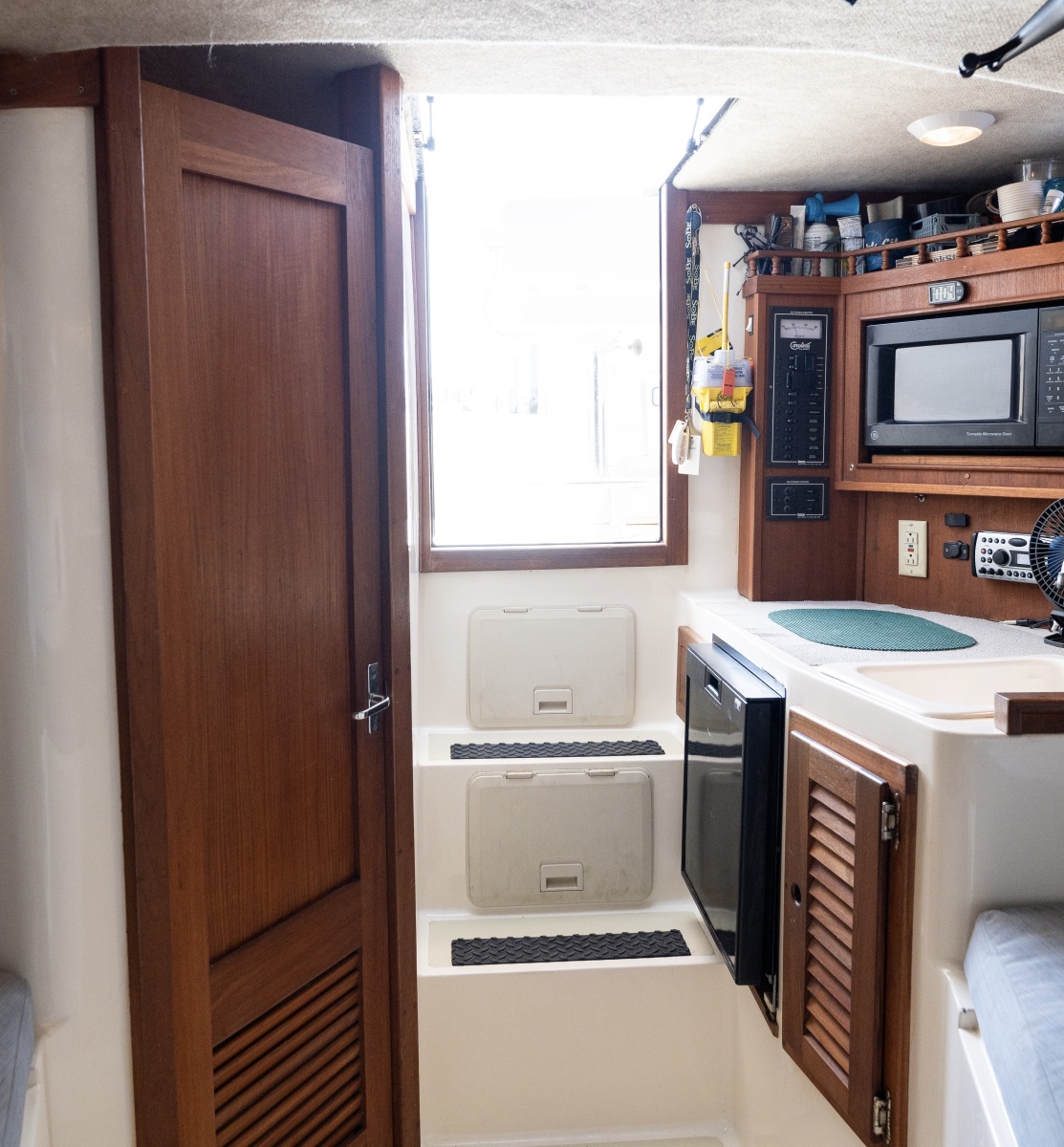 2001 Carolina Classic 28 Express