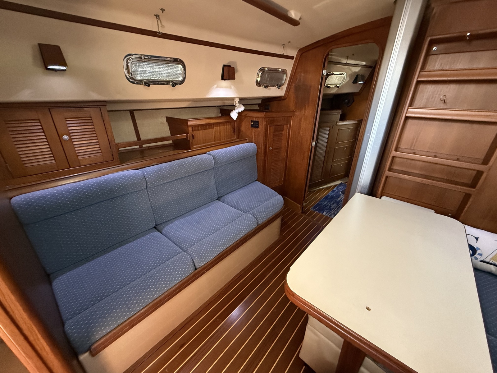 1996 Island Packet 40
