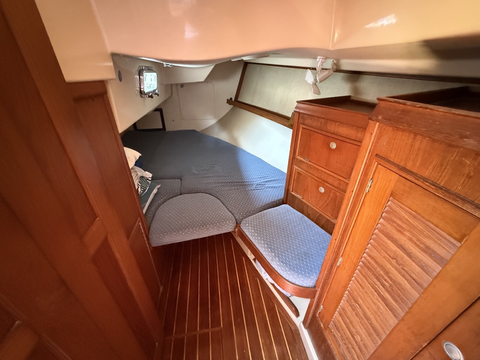 1996 Island Packet 40