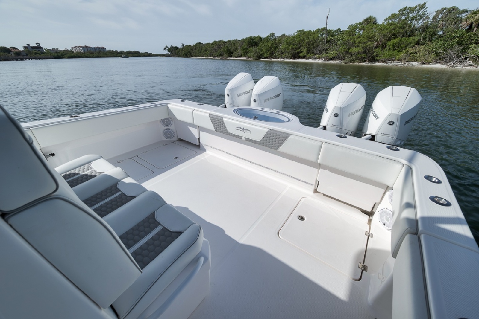 2025 Invincible 35 Catamaran