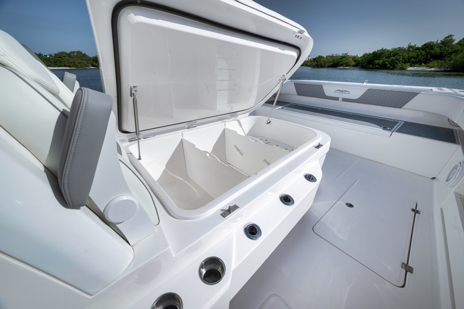 2025 Invincible 35 Catamaran