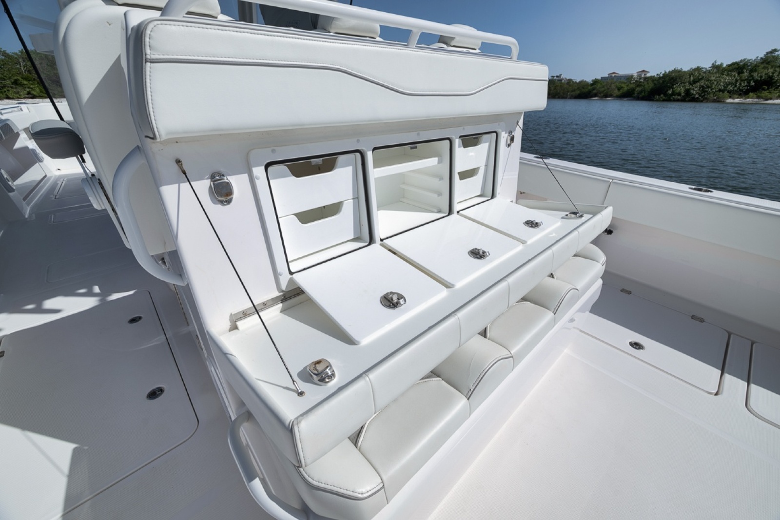 2025 Invincible 35 Catamaran