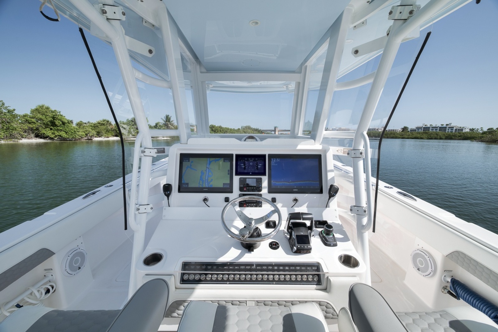 2025 Invincible 35 Catamaran