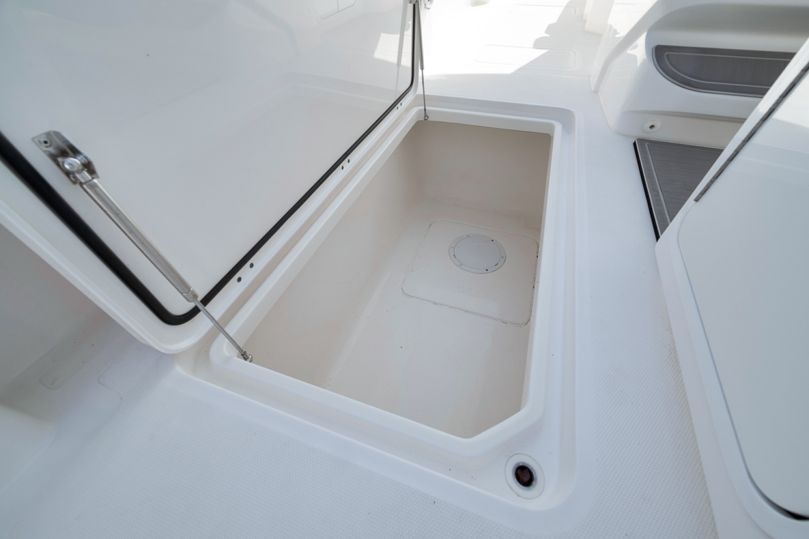 2025 Invincible 35 Catamaran