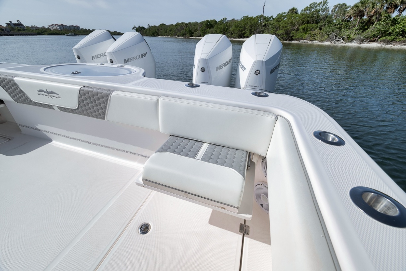 2025 Invincible 35 Catamaran