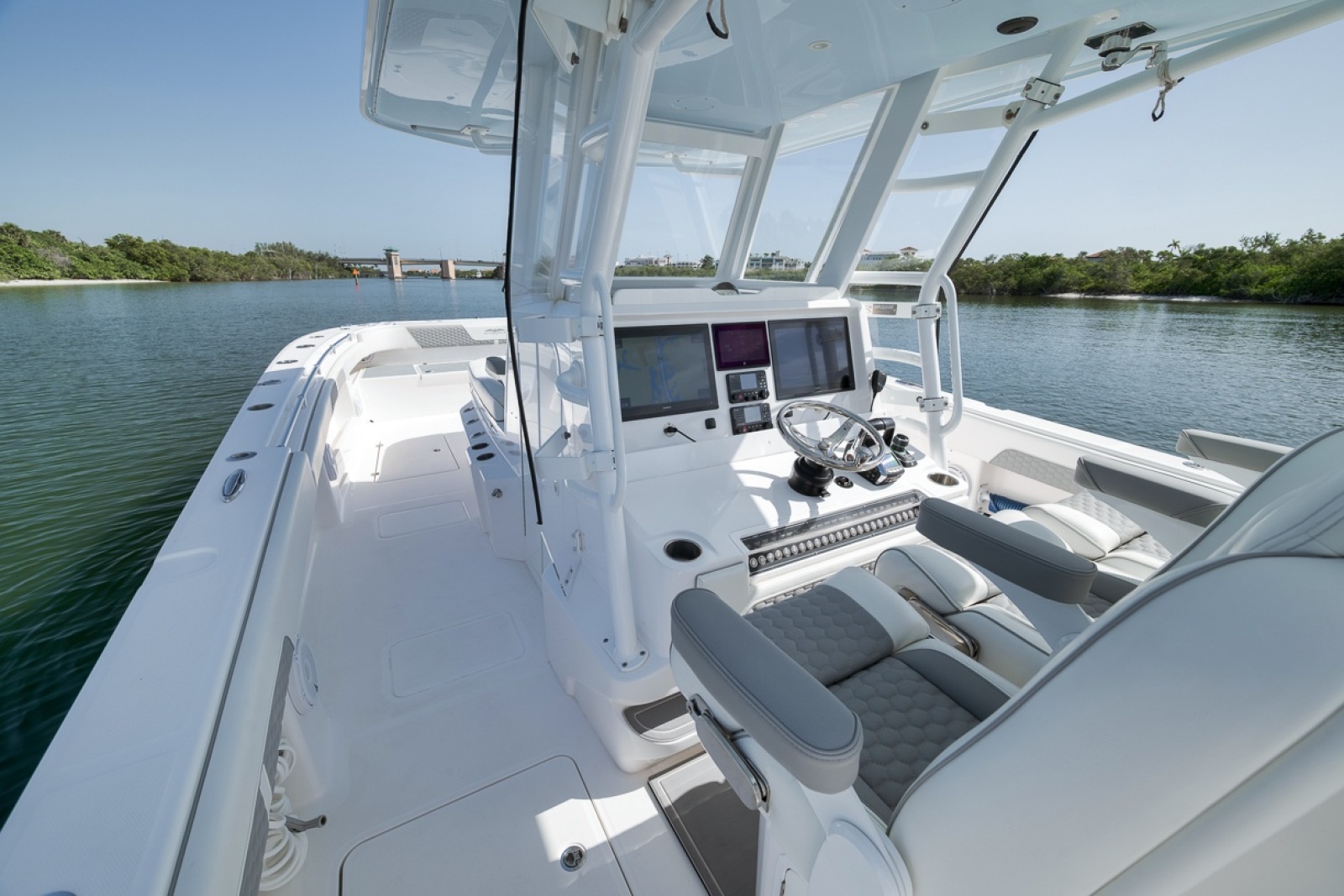 2025 Invincible 35 Catamaran
