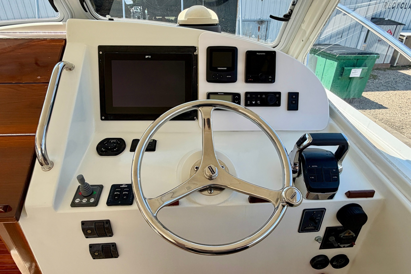 2009 MJM 29z