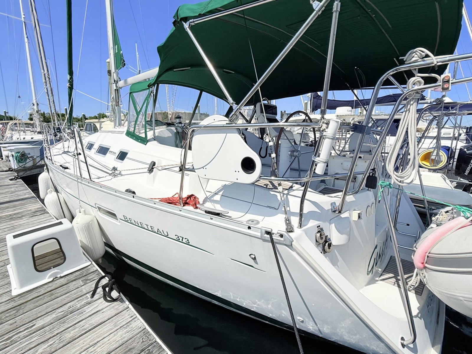 2004 Beneteau 373