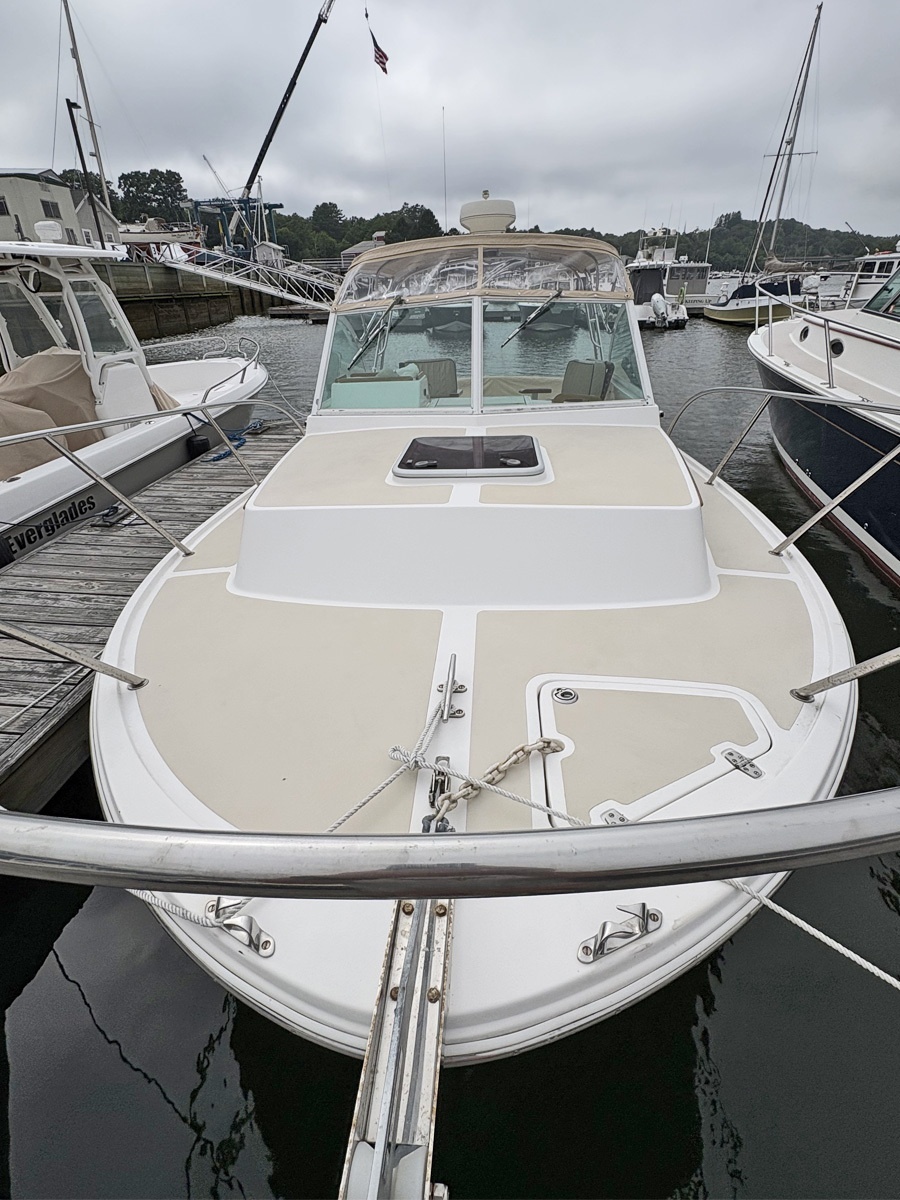 Foredeck Aft